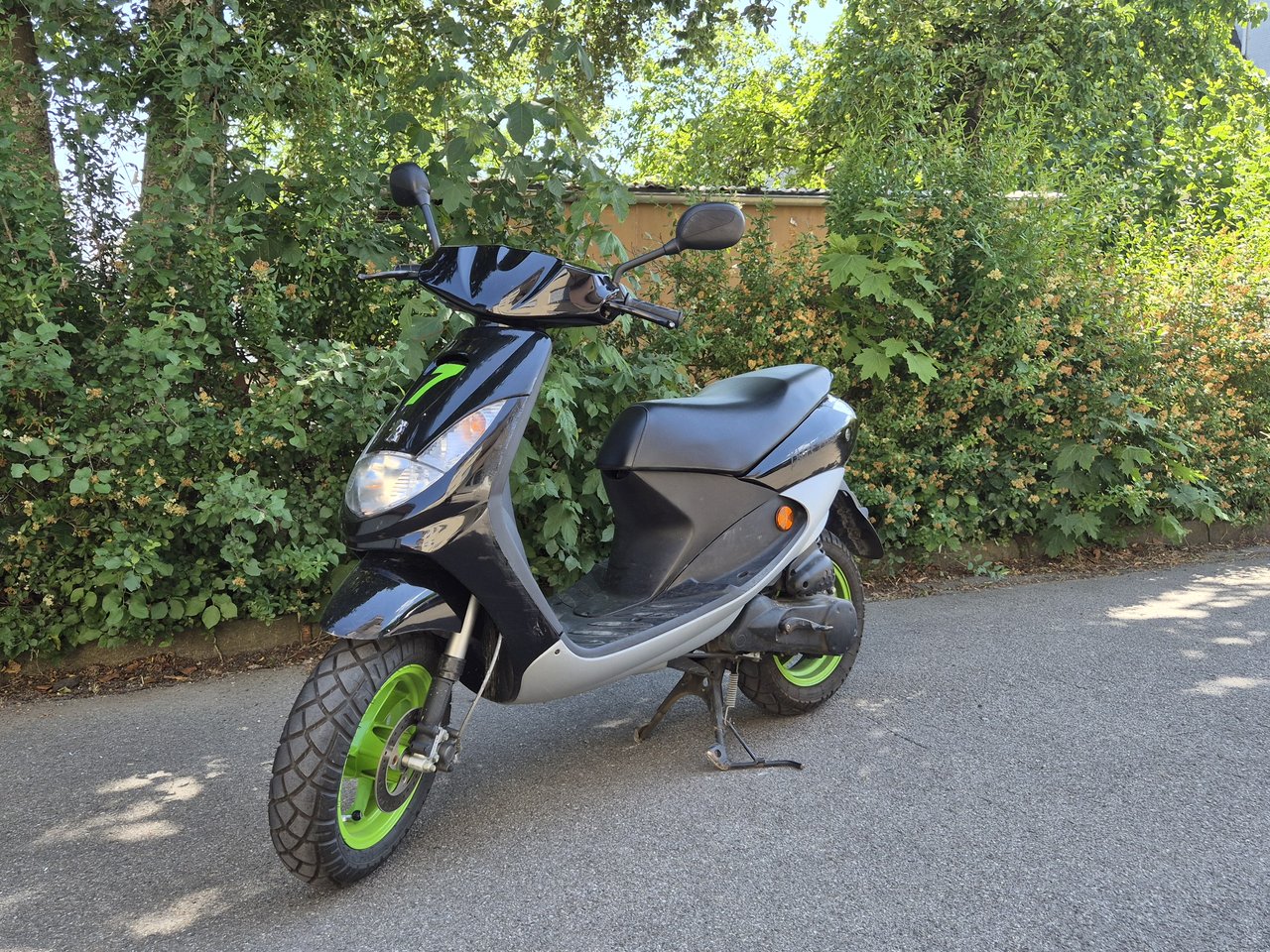 Peugeot Vivacity 50 — Schulfahrzeug